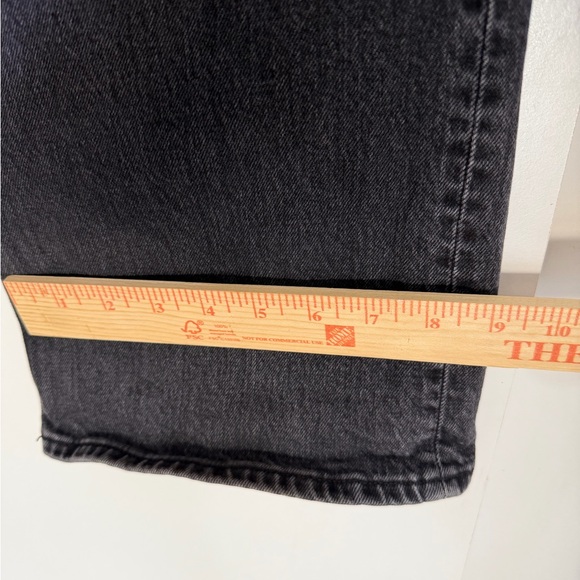 Abercrombie & Fitch Washed Black The 90’ Relaxed High-Rise Jeans - Picture 6 of 8